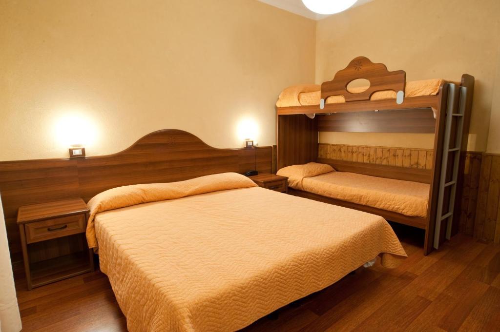Hostaria Da Lino Hotel San Marino Bilik gambar
